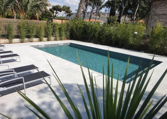Home Cassis - Maison Les Calanques - Piscine Chauffee A 30C