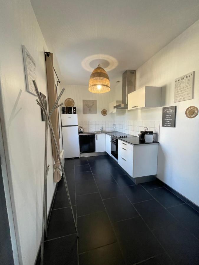 Holiday home - Maison Les Calanques - Piscine Chauffee Cassis