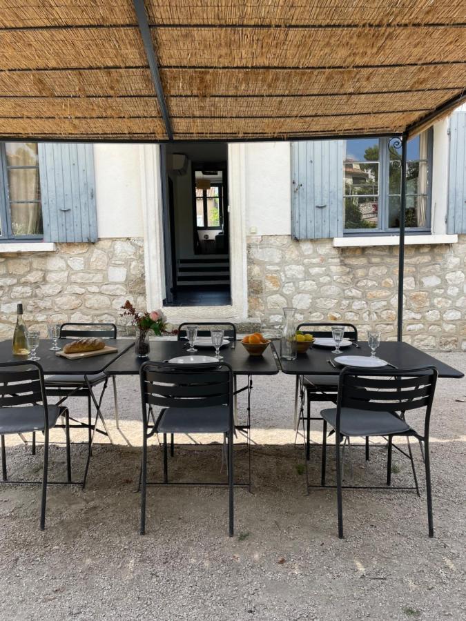 Holiday home - Maison Les Calanques - Piscine Chauffee Cassis