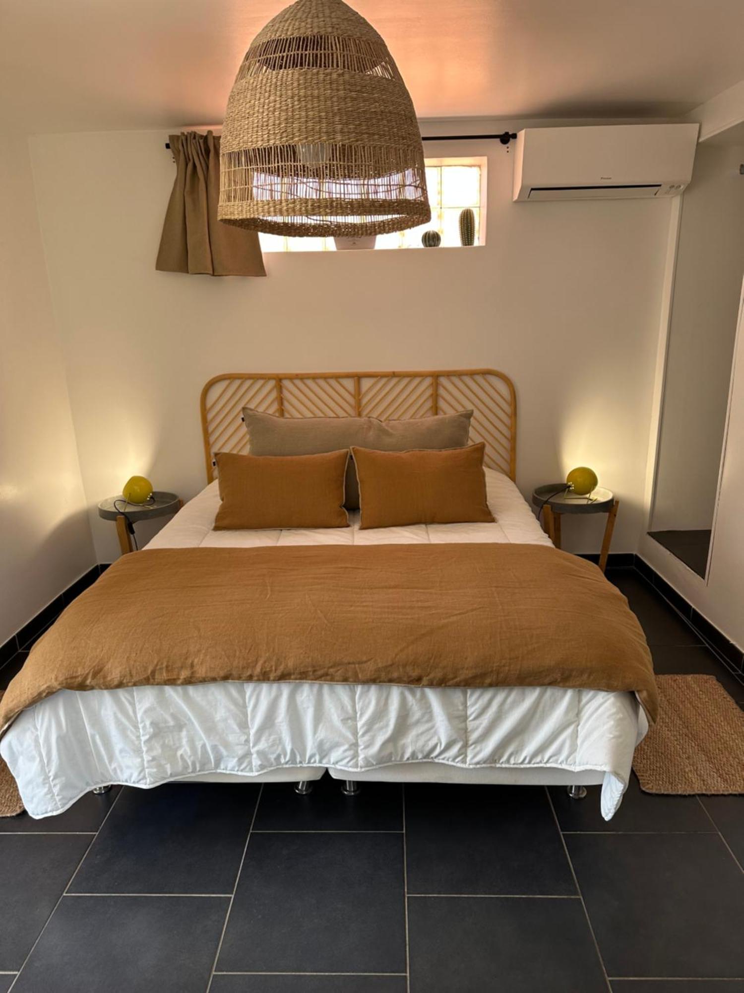 Holiday home - Maison Les Calanques - Piscine Chauffee A 30c Cassis