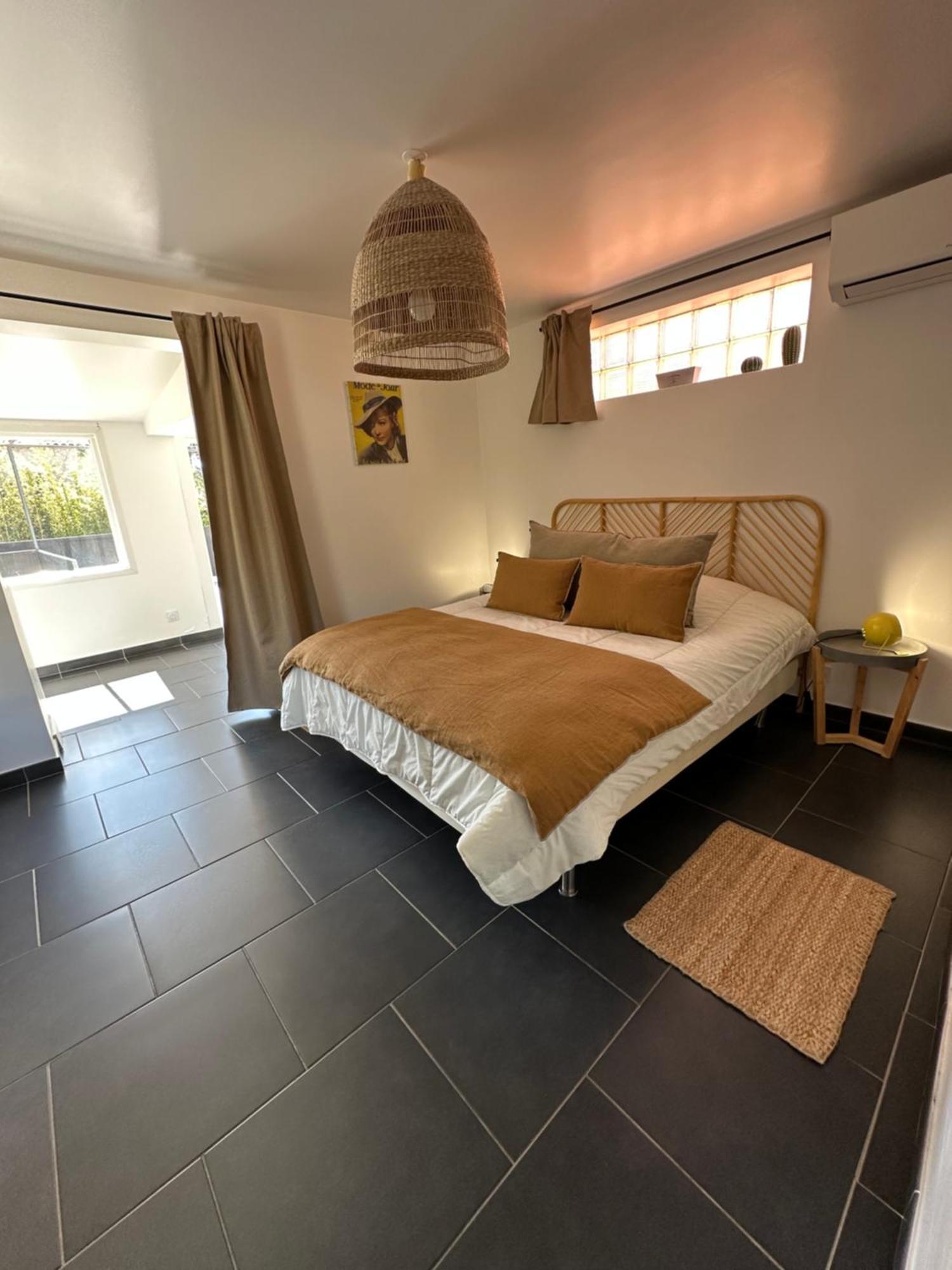Holiday home - Maison Les Calanques - Piscine Chauffee A 30c